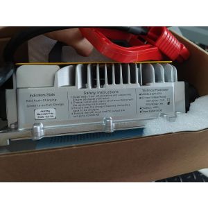 Зарядное устройство для машины подметальной A100